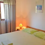 アパート Ivana プリモシュテン