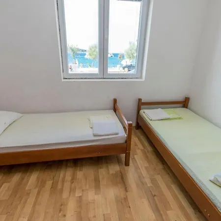 Ivana Apartament *