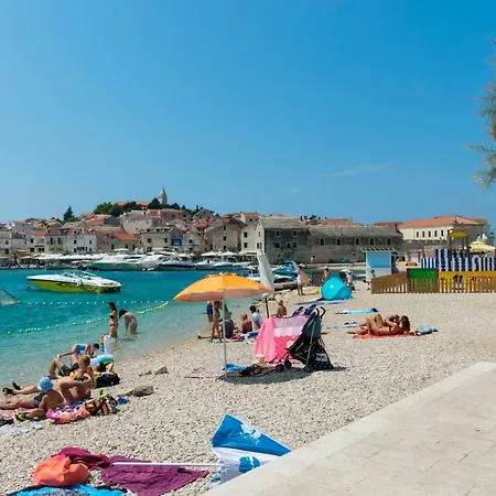 Ivana アパート *